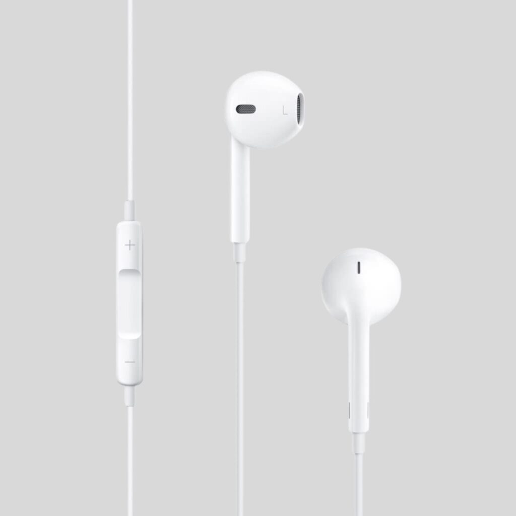 Apple EarPods with 3.5mm Headphone Plug